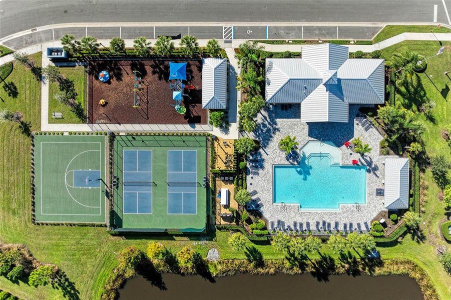 Community amenities in Aviary at Rutland Ranch, Parrish (Image 39).