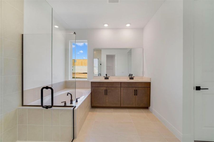 Furnished interior view inside a new home in Vintner Reserve, Clermont (Image 4).