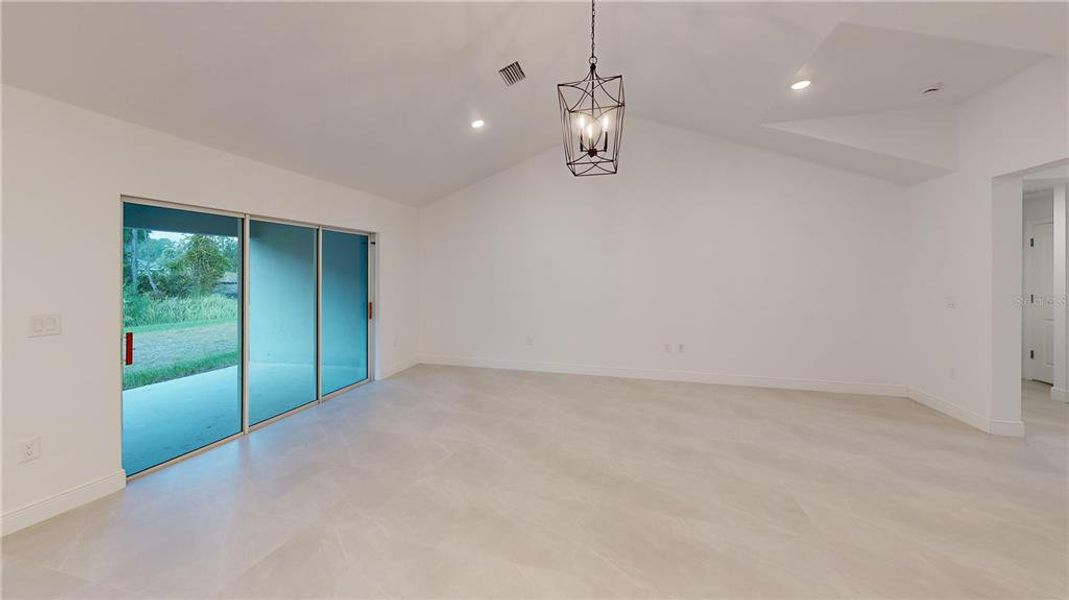 Spacious, unfurnished interior of a new home in , Palm Bay (Image 6).