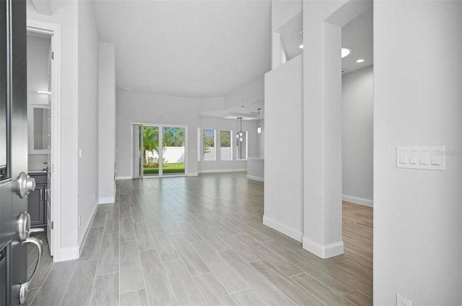 Spacious, unfurnished interior of a new home in Marina Del Palma, Palm Coast (Image 31).