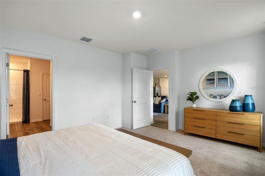 Furnished interior view inside a new home in Fountain View, Ormond Beach (Image 12).