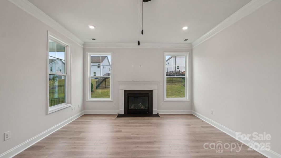 Spacious, unfurnished interior of a new home in Falls Cove, Troutman (Image 32).