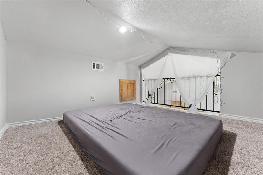 Loft area for a reading nook, kids play area, or whatever you wish!