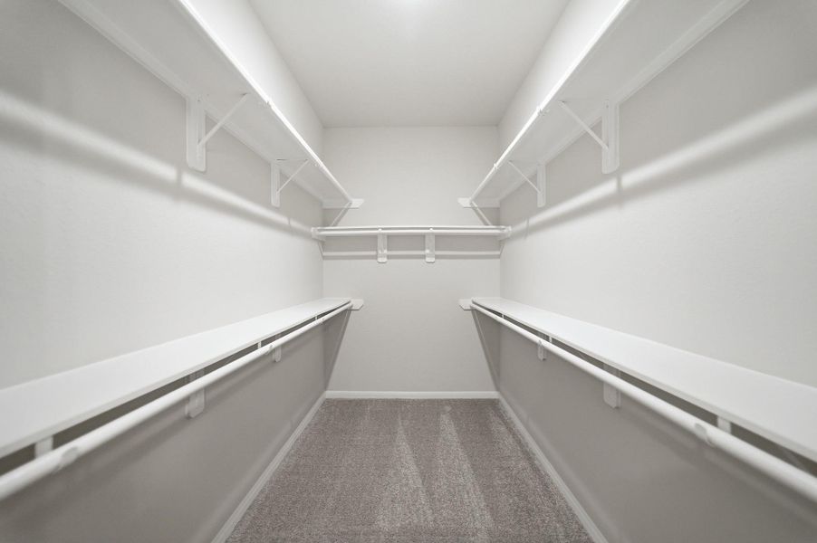 Spacious, unfurnished interior of a new home in Mulberry Farms, Santa Fe (Image 6).