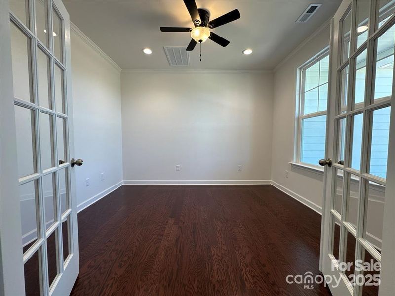 Spacious, unfurnished interior of a new home in Red Hill, Concord (Image 23).
