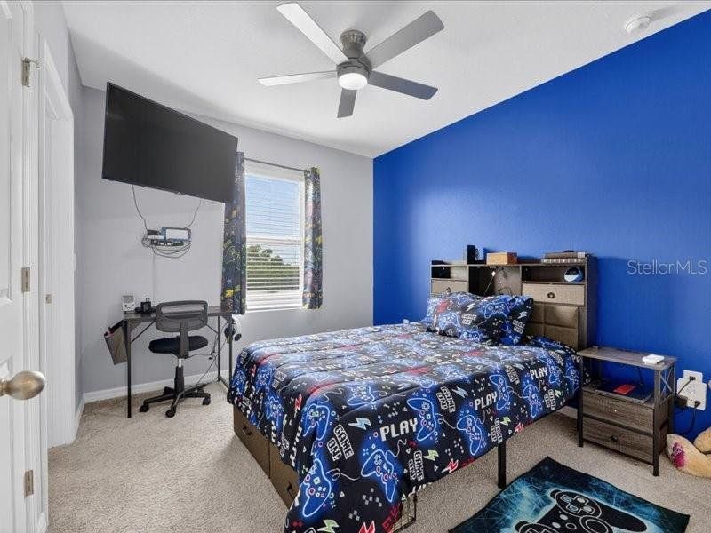Furnished interior view inside a new home in , Apollo Beach (Image 41).