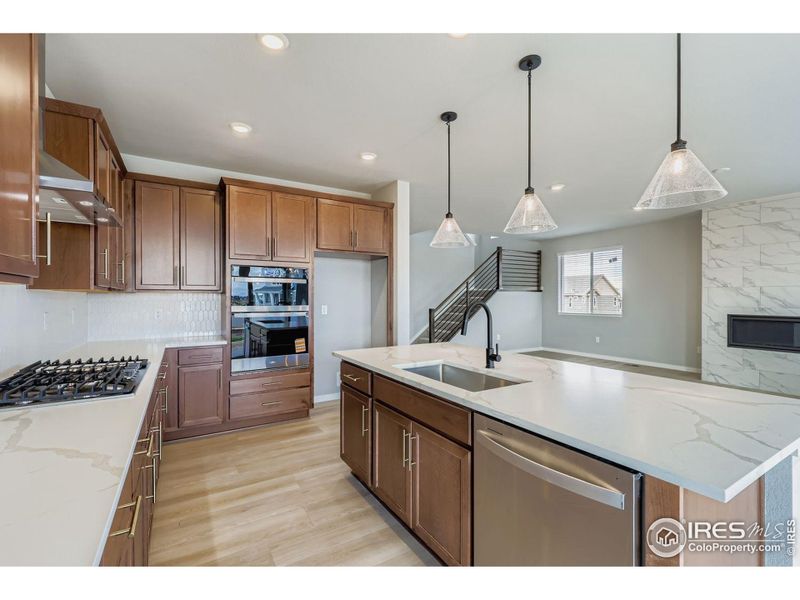 actual home has granite countertops