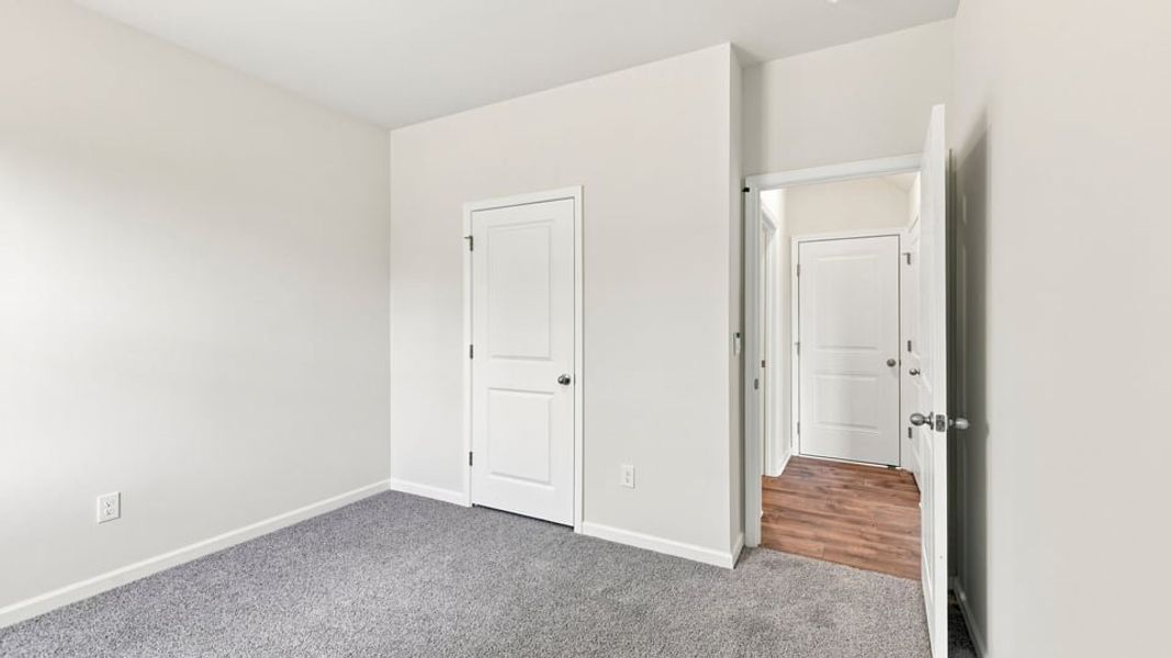 Spacious, unfurnished interior of a new home in Woodglen, Piedmont (Image 27). Spacious, unfurnished interior of a new home in Woodglen, Piedmont (Image 27).