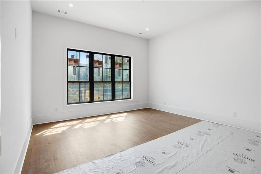 Spacious, unfurnished interior of a new home in , Cumming (Image 19).