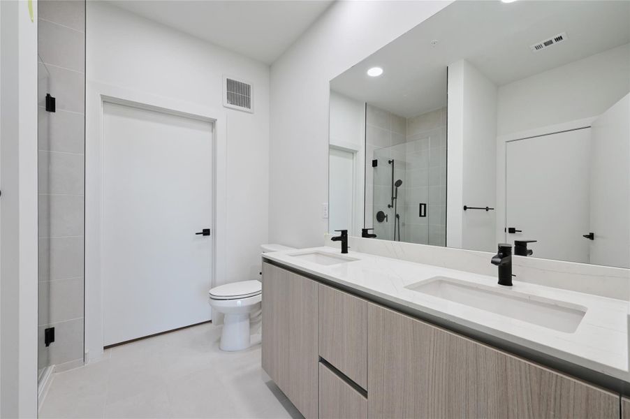 Furnished interior view inside a new home in , Austin (Image 11).