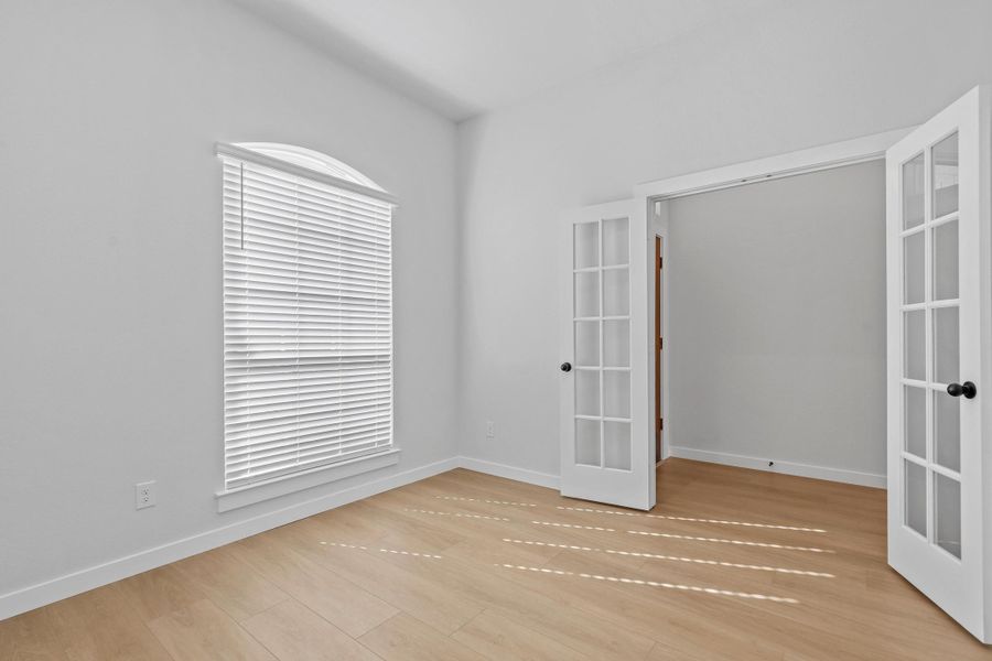 Representative unfurnished interior of a home built from the Iverson I by Cheldan Homes in Pitcock Addition, Graham (Image 24).
