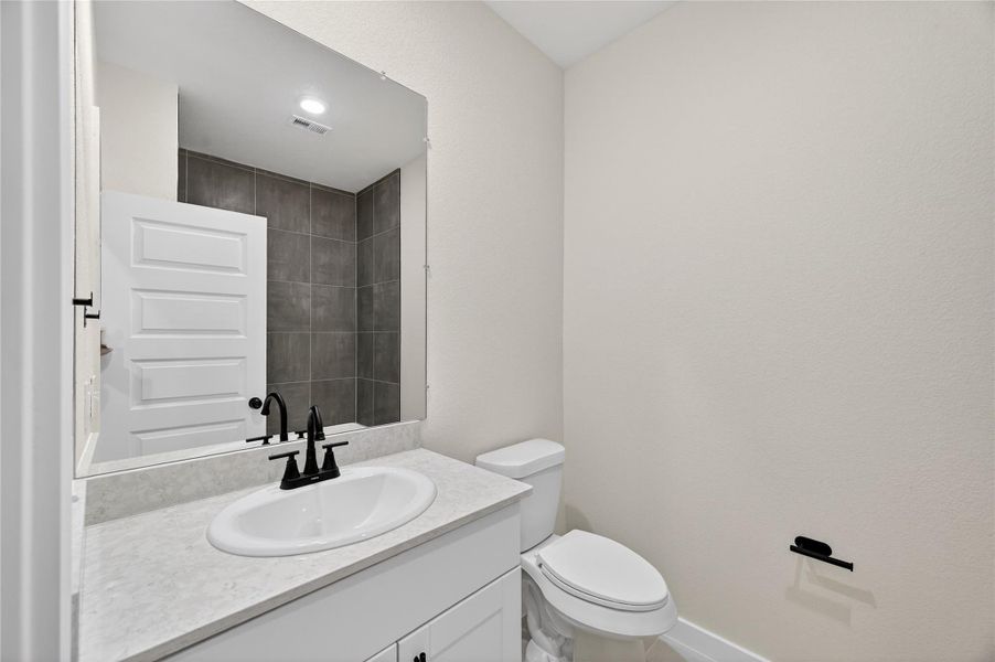 Furnished interior view inside a new home in Chapel Run, Montgomery (Image 13).