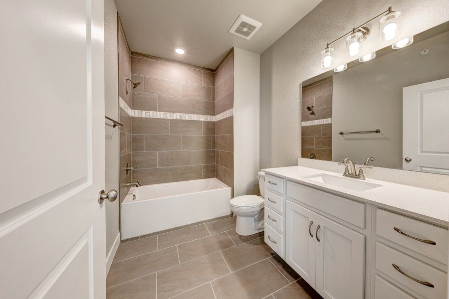 Representative furnished interior of a home built from the The Columbia by Landmark Homes in Highlands at Fox Hill, Longmont (Image 11). Representative furnished interior of a home built from the The Columbia by Landmark Homes in Highlands at Fox Hill, Longmont (Image 11).