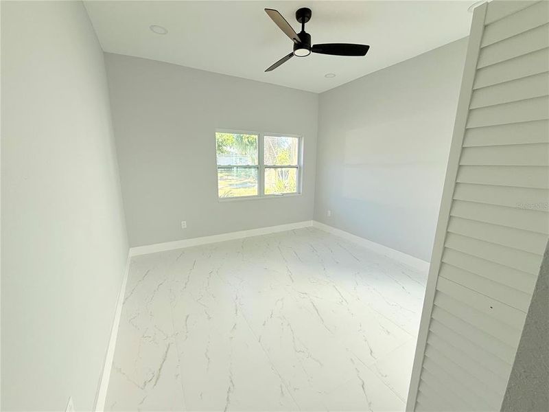 Spacious, unfurnished interior of a new home in , St. Petersburg (Image 19).
