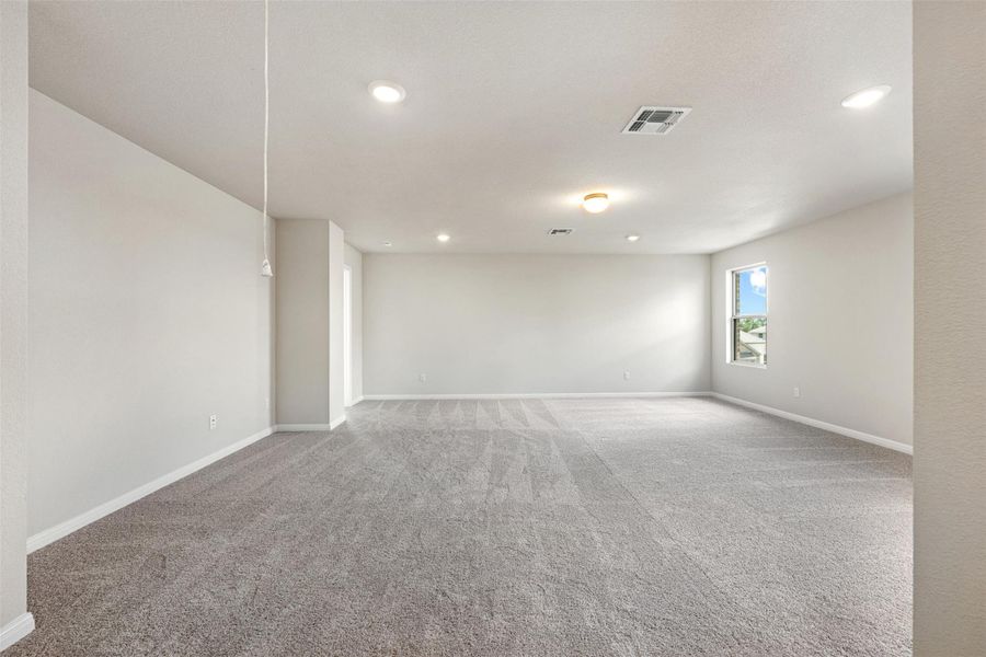 Spacious, unfurnished interior of a new home in Patterson Ranch, Georgetown (Image 26).