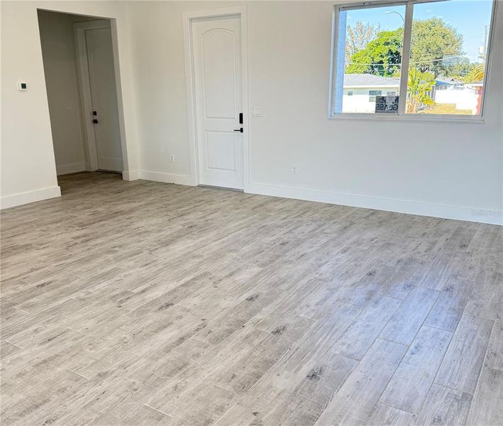 Spacious, unfurnished interior of a new home in , Port Charlotte (Image 9). Spacious, unfurnished interior of a new home in , Port Charlotte (Image 9).