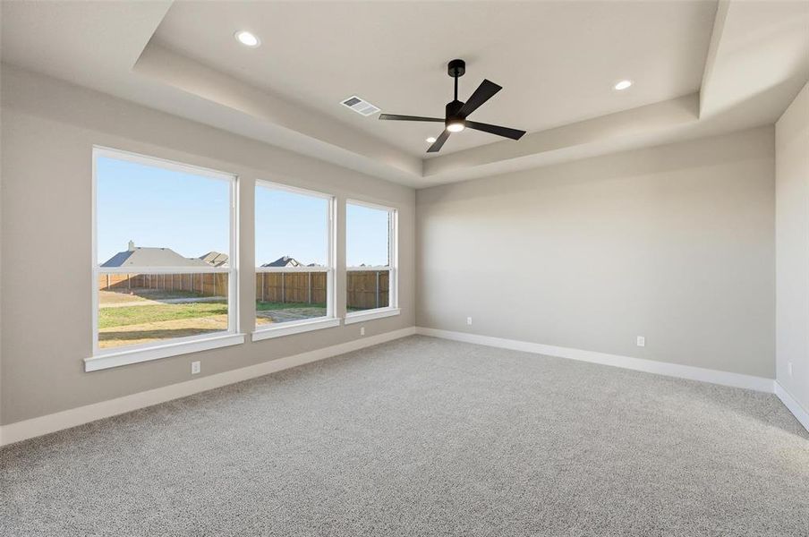 Spacious, unfurnished interior of a new home in Coyote Crossing, Godley (Image 23).