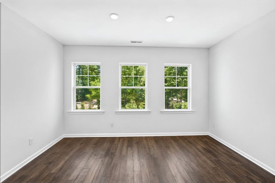 Spacious, unfurnished interior of a new home in Silverstone, Knightdale (Image 26).
