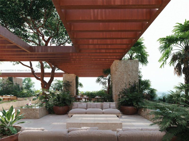 Community amenities in , Miami (Image 11).