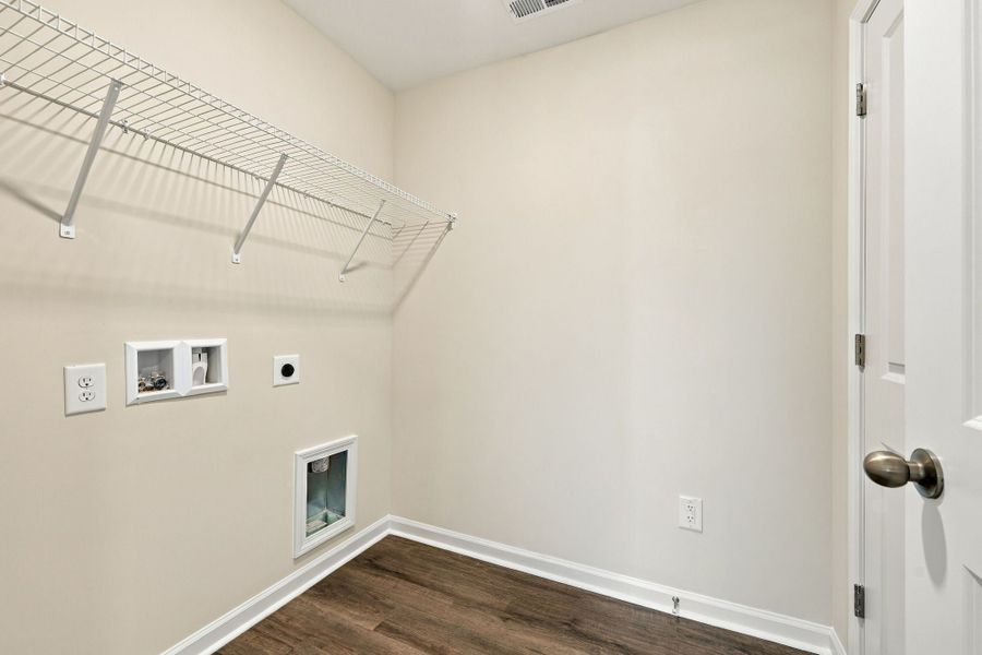 Spacious, unfurnished interior of a new home in Neill's Pointe, Angier (Image 35).