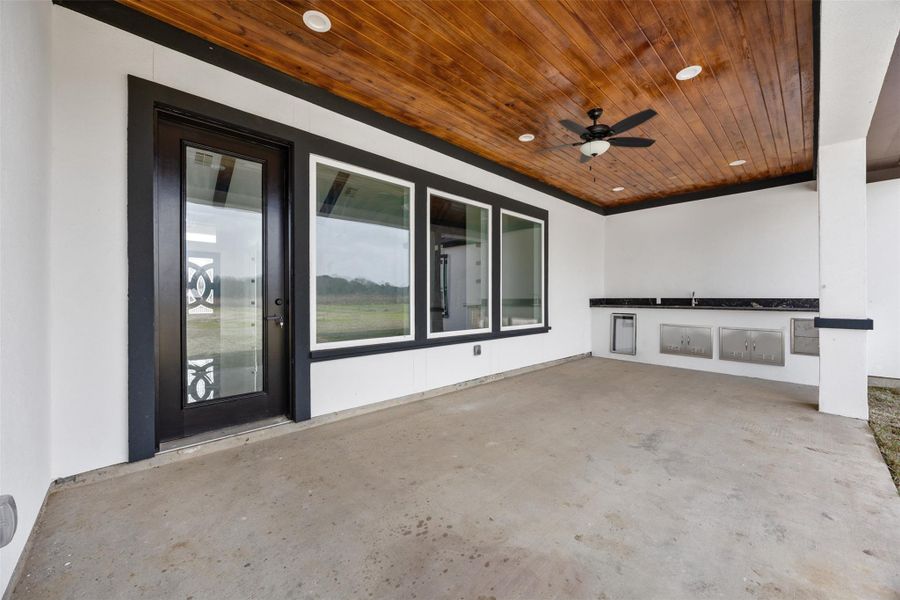 Exterior details and patio area of a home in , Dayton (Image 22).