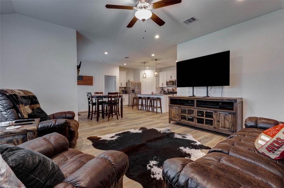 Furnished interior view inside a new home in Canterra Creek 45' and 50' Homesites, Iowa Colony (Image 15).