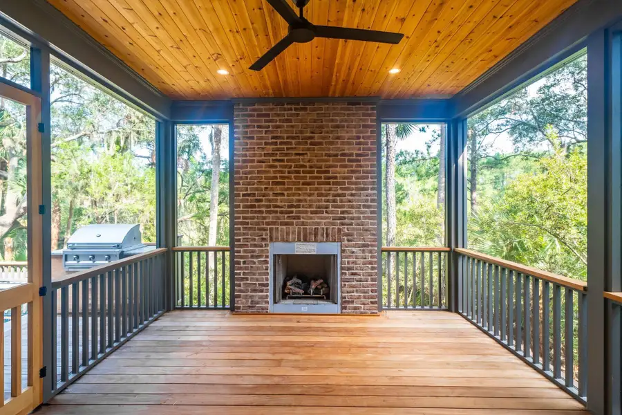 Exterior details and patio area of a home in , Kiawah Island (Image 38).