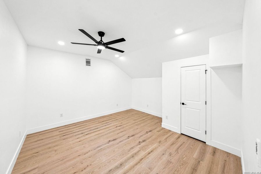 Spacious, unfurnished interior of a new home in , Kyle (Image 25).