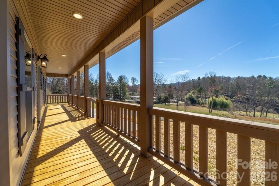 Exterior details and patio area of a home in , Franklin (Image 33).