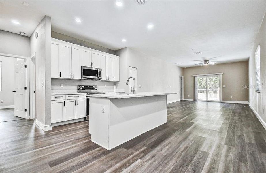Furnished interior view inside a new home in , Spring Hill (Image 7).