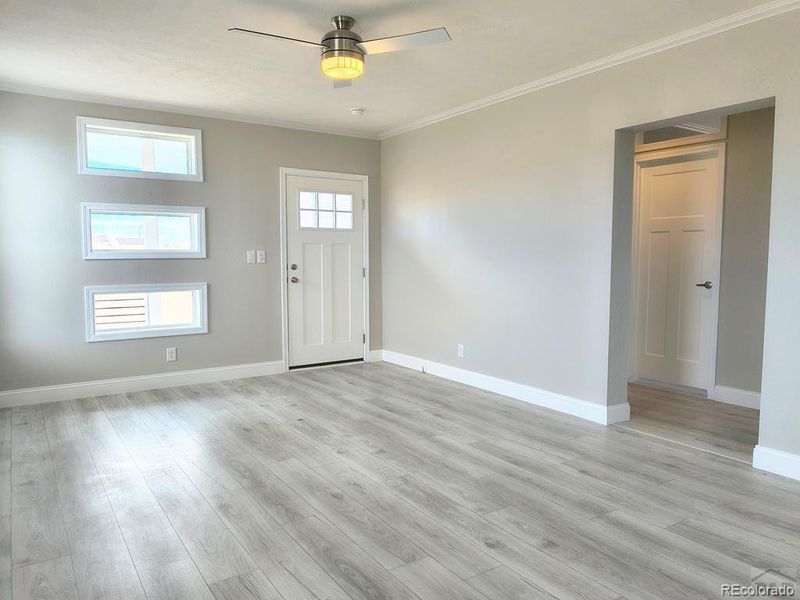 Spacious, unfurnished interior of a new home in , Colorado City (Image 21).