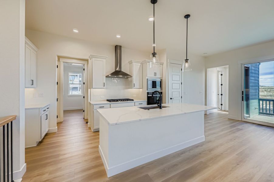 8451 Dines - Kitchen