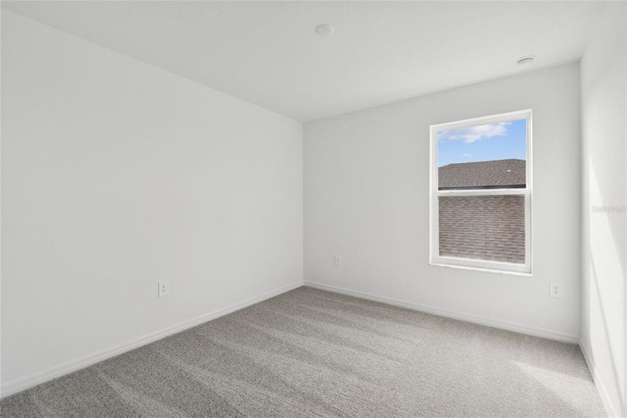 Spacious, unfurnished interior of a new home in Southpointe, Palmetto (Image 11).