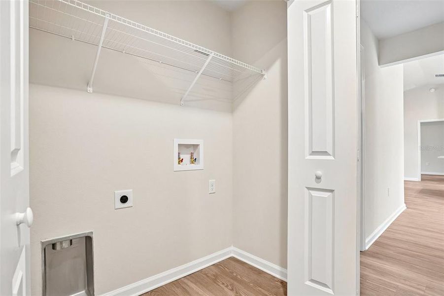 Spacious, unfurnished interior of a new home in , Ocala (Image 26).