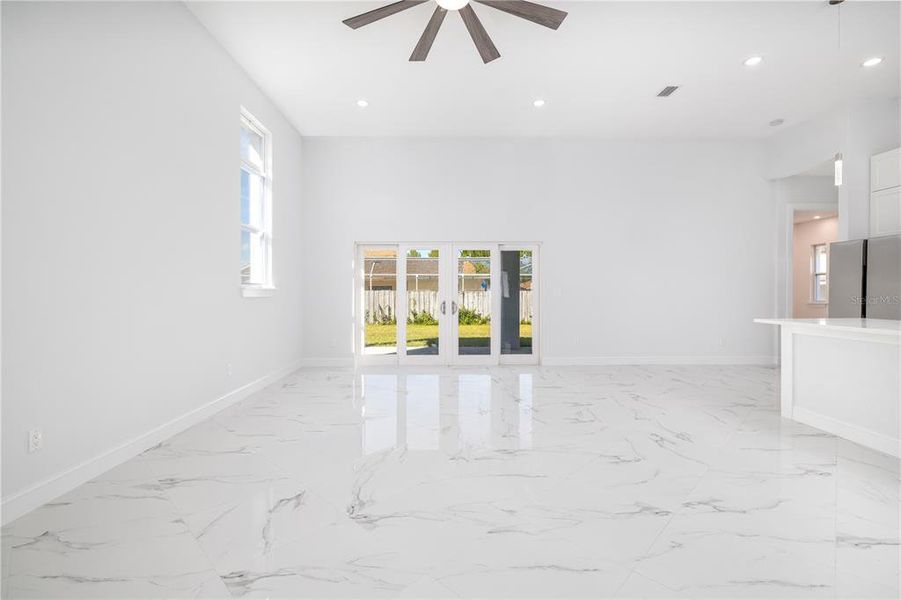 Spacious, unfurnished interior of a new home in , Palm Coast (Image 12).