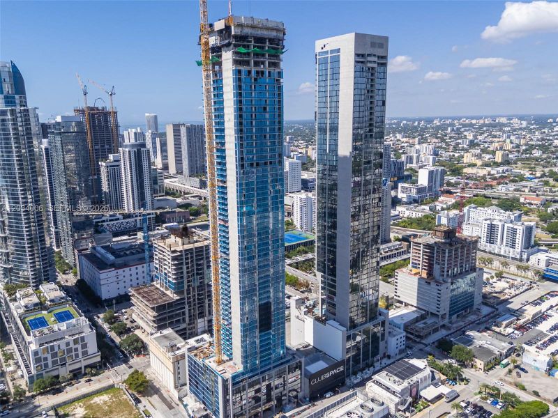 Condo located in Miami, FL showcasing its design and architecture (Image 27). Condo located in Miami, FL showcasing its design and architecture (Image 27).