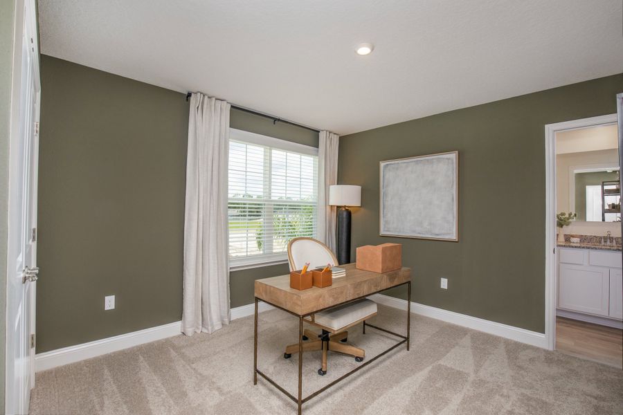 Representative furnished interior of a home built from the Carlisle by Maronda Homes in Cassie Oaks, Jacksonville (Image 18).