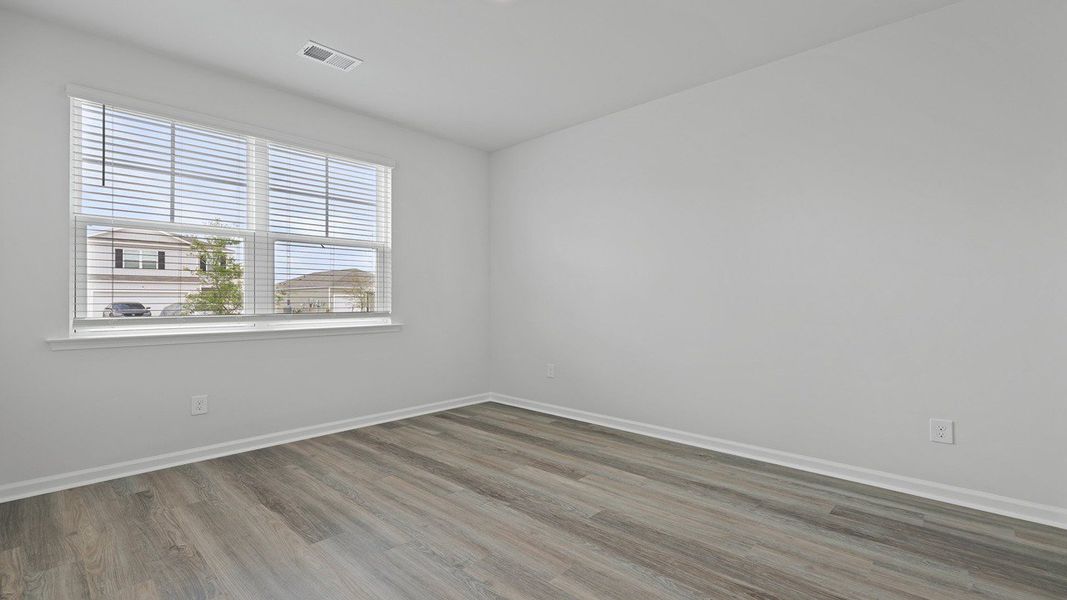 Spacious, unfurnished interior of a new home in Sheep Island, Summerville (Image 15). Spacious, unfurnished interior of a new home in Sheep Island, Summerville (Image 15).