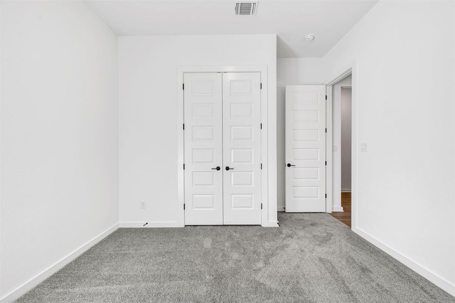 Spacious, unfurnished interior of a new home in Heritage, Dripping Springs (Image 19).