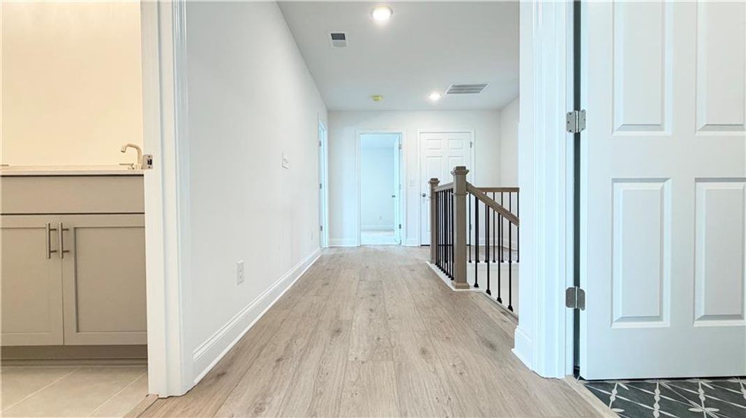 Spacious, unfurnished interior of a new home in Wehunt Meadows, Hoschton (Image 21). Spacious, unfurnished interior of a new home in Wehunt Meadows, Hoschton (Image 21).