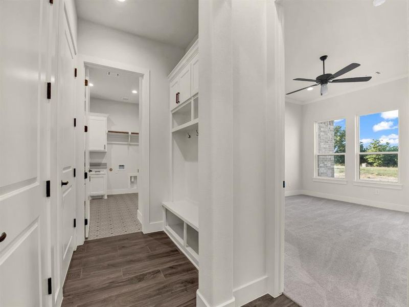 Spacious, unfurnished interior of a new home in , Weatherford (Image 18). Spacious, unfurnished interior of a new home in , Weatherford (Image 18).