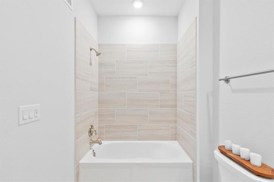 Furnished interior view inside a new home in Gatherings® at Twin Creeks, Allen (Image 24).