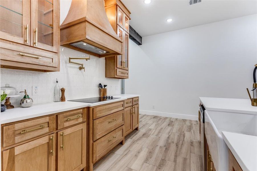 Furnished interior view inside a new home in , Lake Worth (Image 16).
