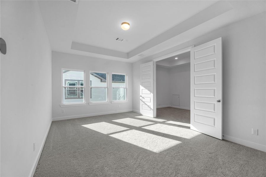 Representative image. Features, specifications, selections and colors may vary.