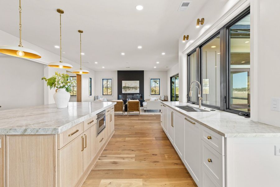Furnished interior view inside a new home in , Charleston (Image 76).