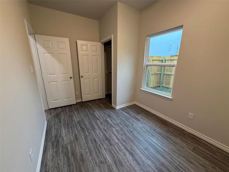 Spacious, unfurnished interior of a new home in , Longview (Image 9).