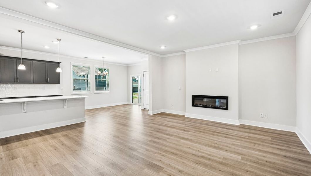 Spacious, unfurnished interior of a new home in Oak Grove Hill, Huntersville (Image 22).