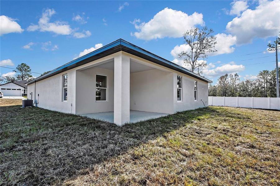 Exterior details and patio area of a home in , Weeki Wachee (Image 26).