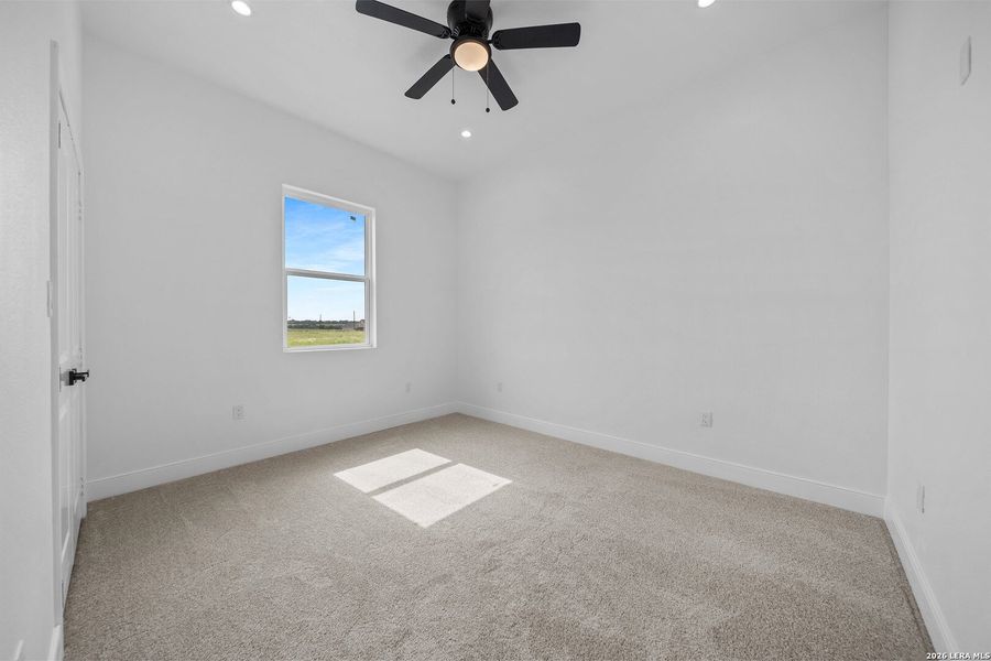 Spacious, unfurnished interior of a new home in , Atascosa (Image 22).