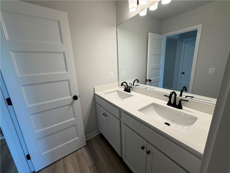 Furnished interior view inside a new home in Mallard’s Landing, Jefferson (Image 7).